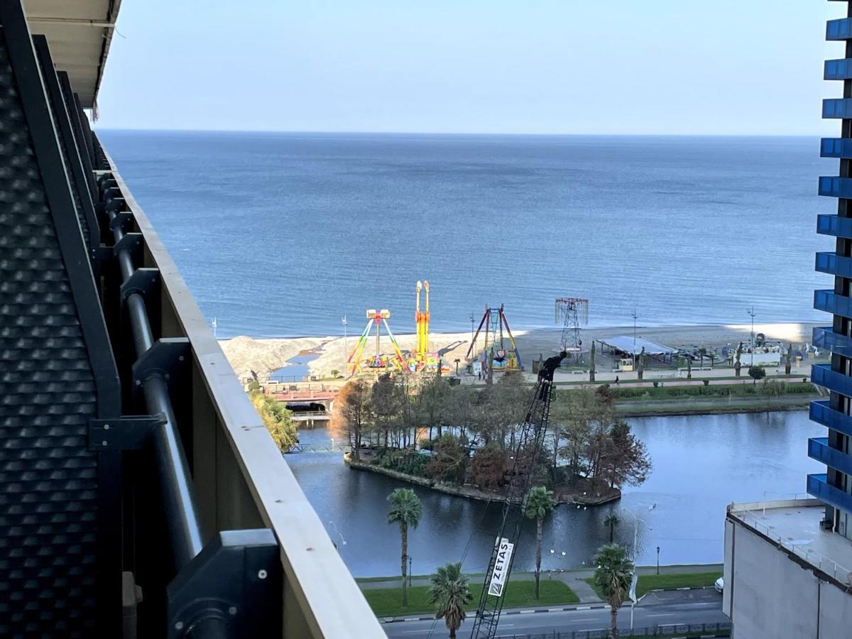 Sea ​​View In Orbi City Batumi Exteriör bild