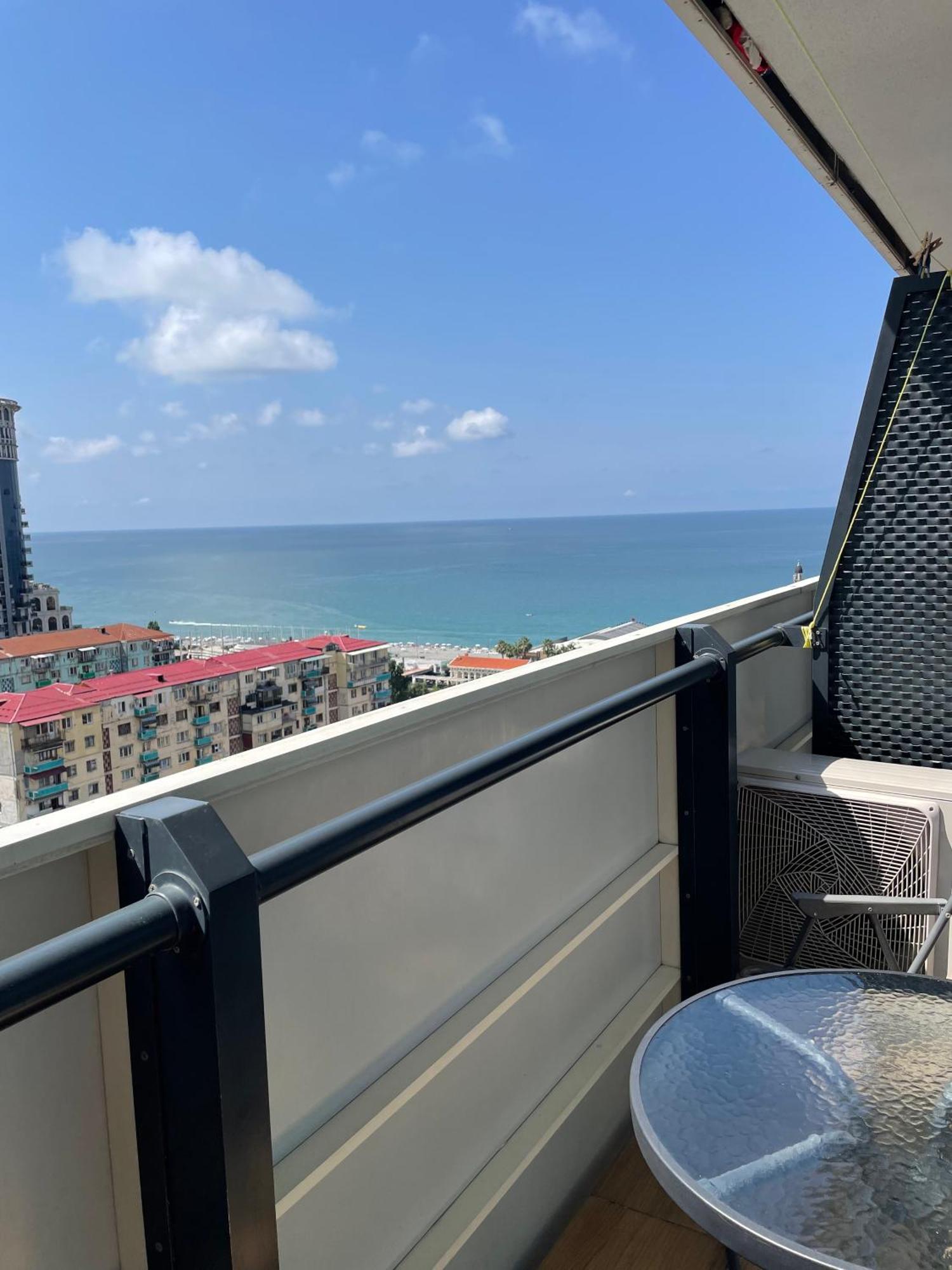 Sea ​​View In Orbi City Batumi Exteriör bild