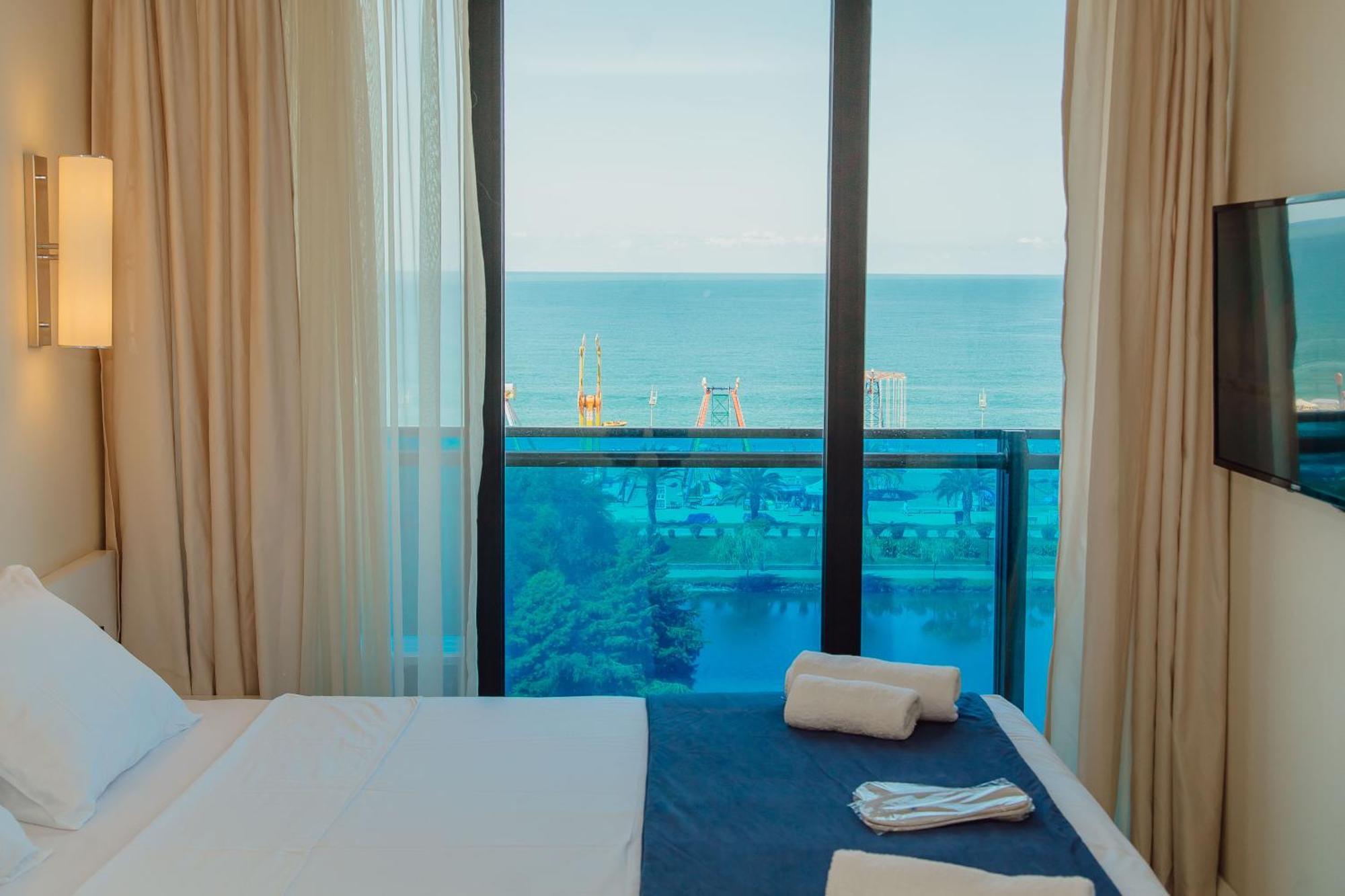 Sea ​​View In Orbi City Batumi Exteriör bild