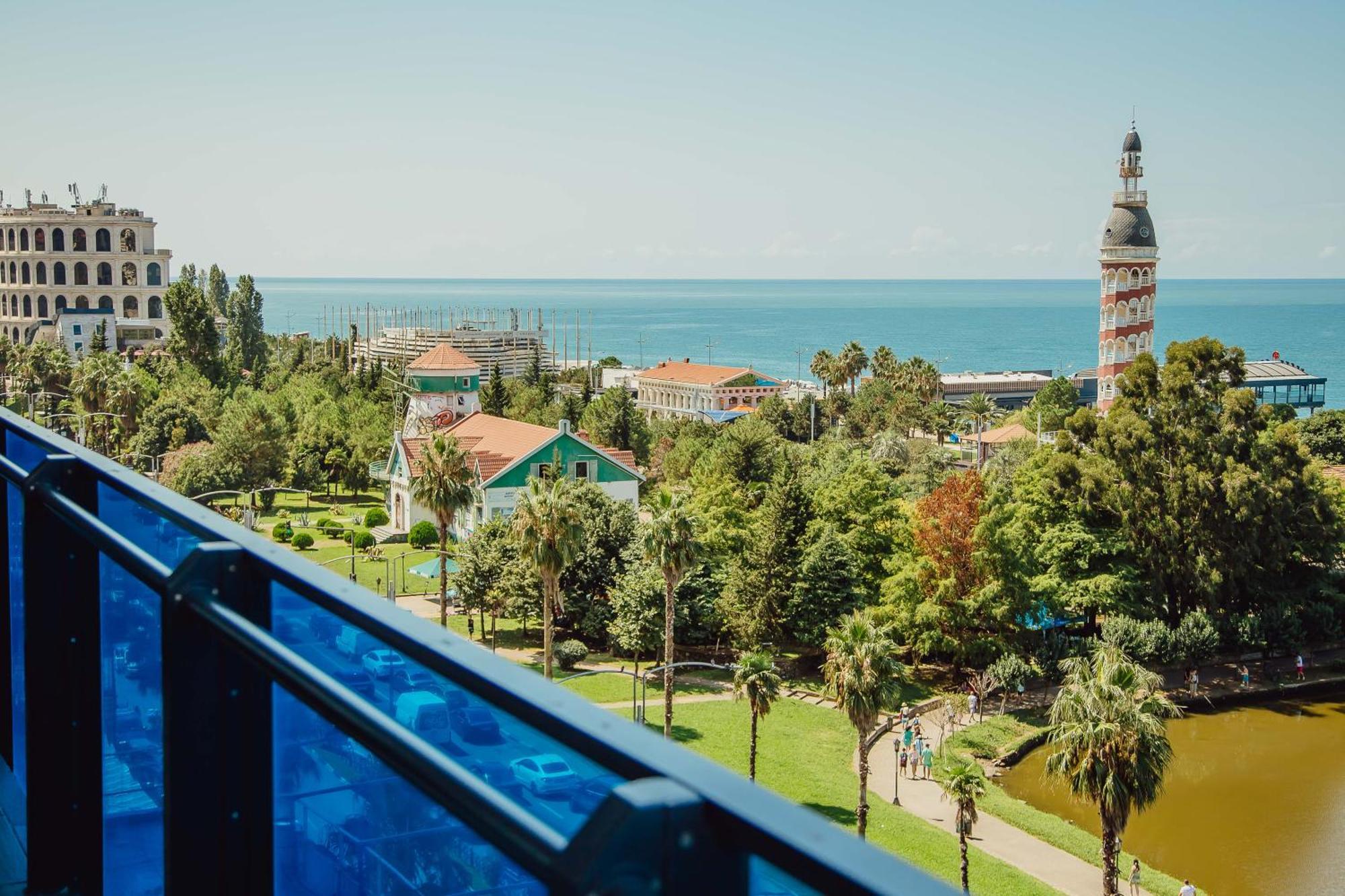 Sea ​​View In Orbi City Batumi Exteriör bild